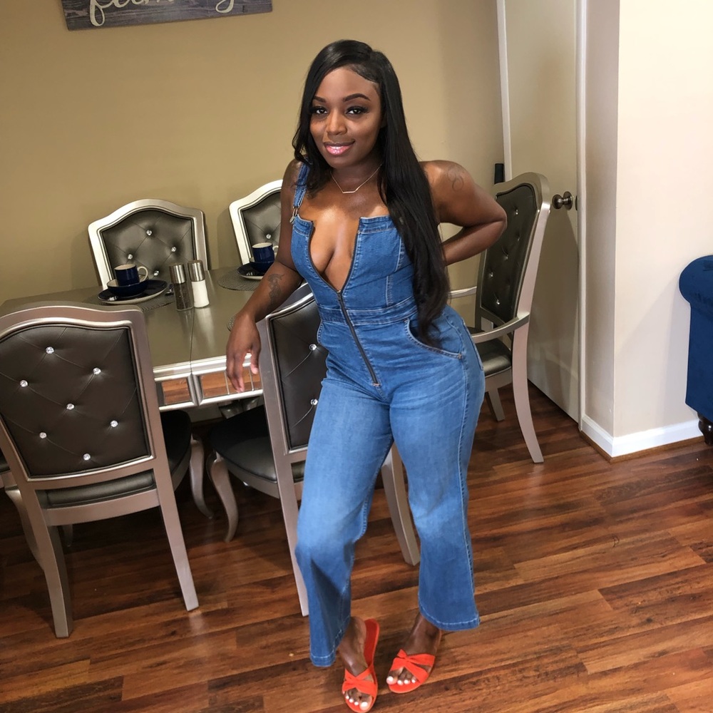 Meet your Posher, Felicia